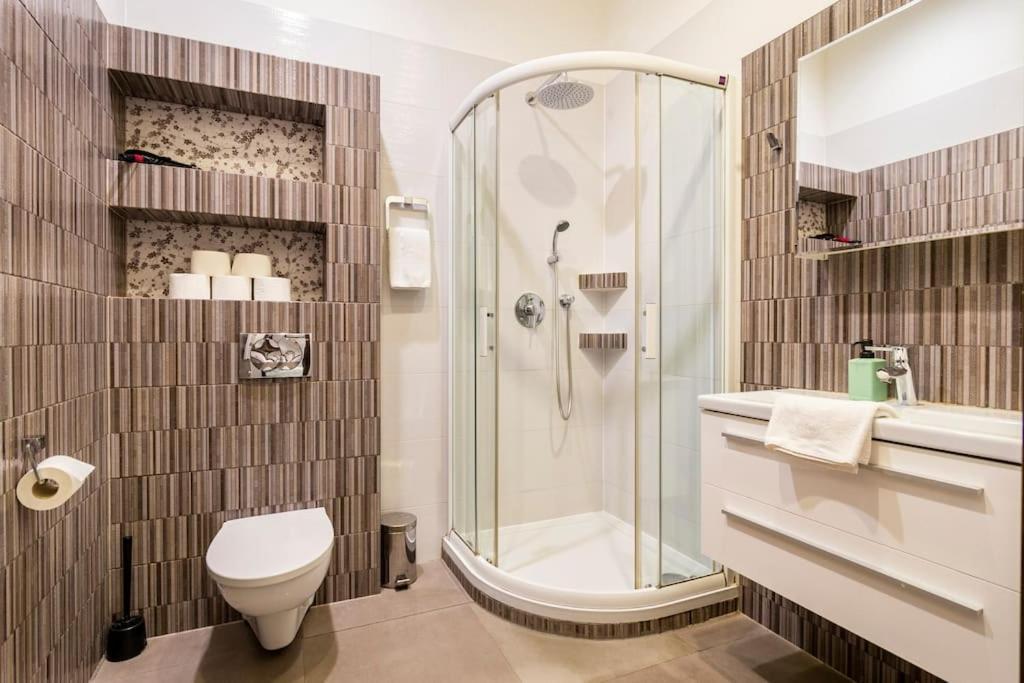 Floriańska Glamour Apartments Cracovie Extérieur photo