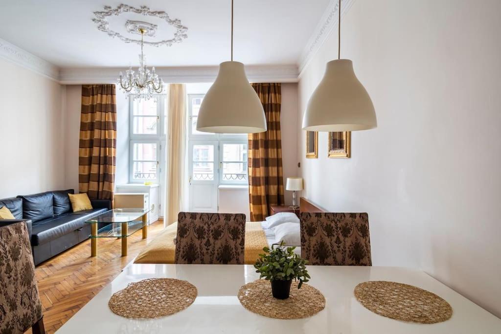Floriańska Glamour Apartments Cracovie Extérieur photo