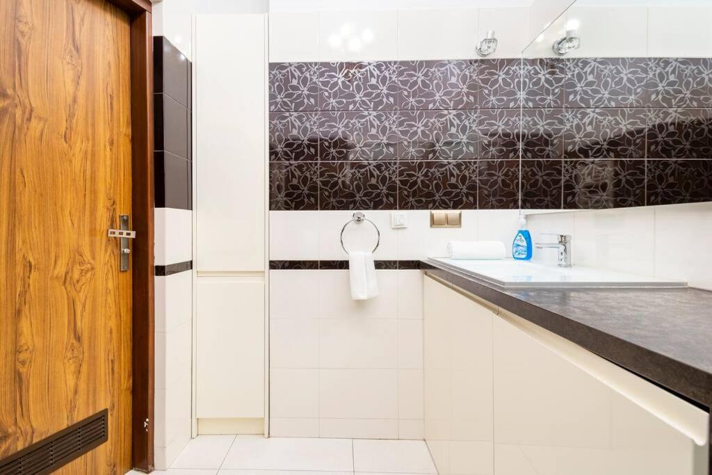 Floriańska Glamour Apartments Cracovie Extérieur photo